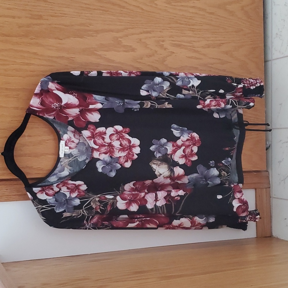 Laura Floral Top